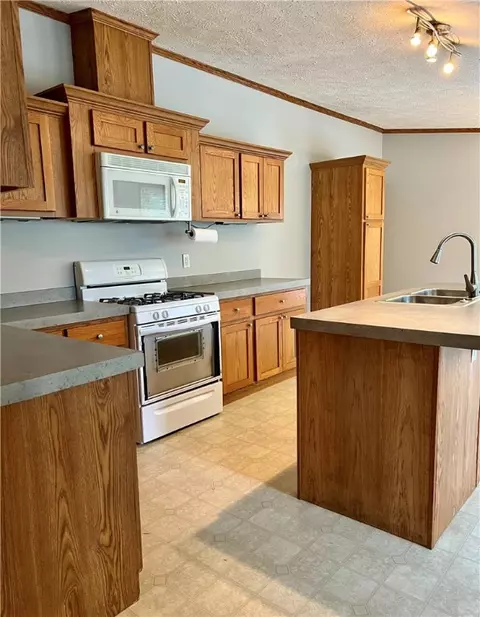 6020 Hamilton Ave, Export, PA 15632 photo 6