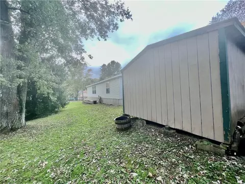 6020 Hamilton Ave, Export, PA 15632 photo 3