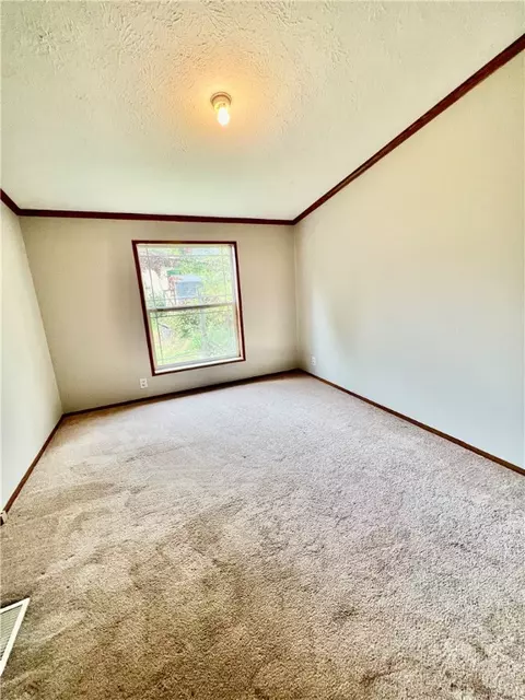 6020 Hamilton Ave, Export, PA 15632 photo 18