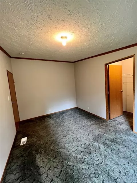 6020 Hamilton Ave, Export, PA 15632 photo 15
