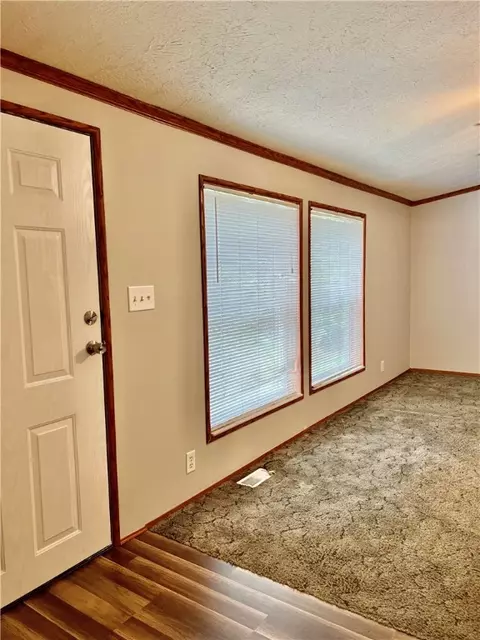 6020 Hamilton Ave, Export, PA 15632 photo 4