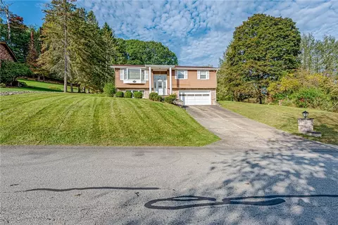 110 Lynn Ct, Trafford, PA 15085