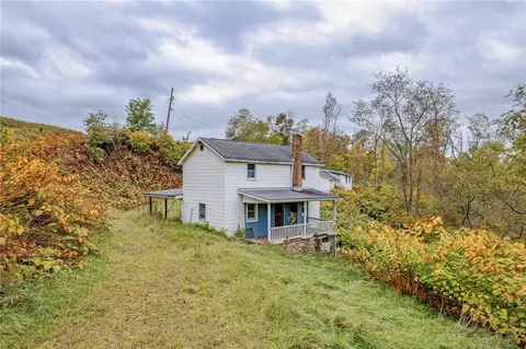 365367 Zubal Ln, Leechburg, PA 15656