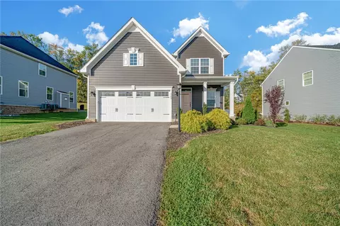 1143 Giulia Dr, Irwin, PA 15642