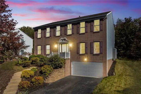 7071 Highland Creek Dr, Bridgeville, PA 15017