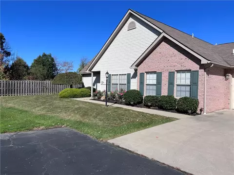 1116 Timberwood Dr, Beaver Falls, PA 15010