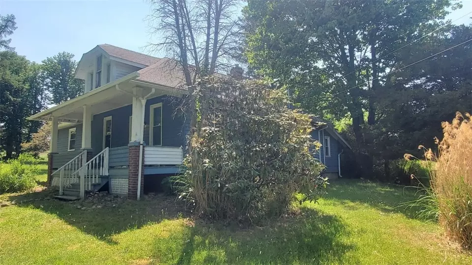 225 Ford City Rd, Freeport, PA 16229 18 Photos Movoto