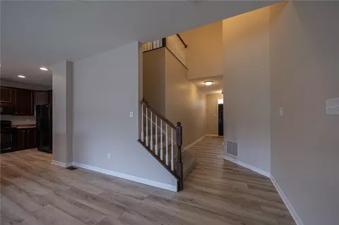 233 Broadstone Dr, Mars, PA 16046 photo 5
