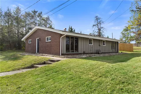 542 Old Frankstown Rd, Monroeville, PA 15146