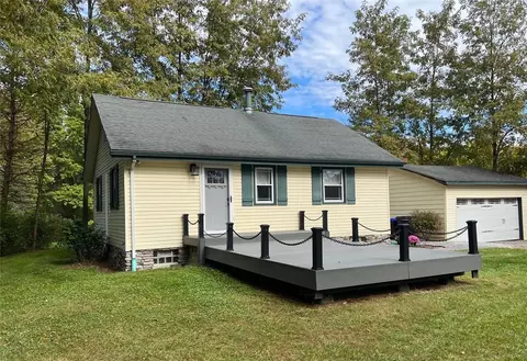 2354 Lake Rd, Sharpsville, PA 16150