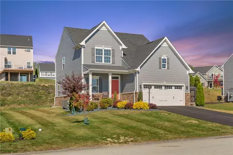 1002 Crooked Stick Ct, Jeannette, PA 15644
