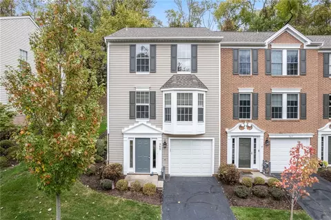365 Murrays Ln, Pittsburgh, PA 15234