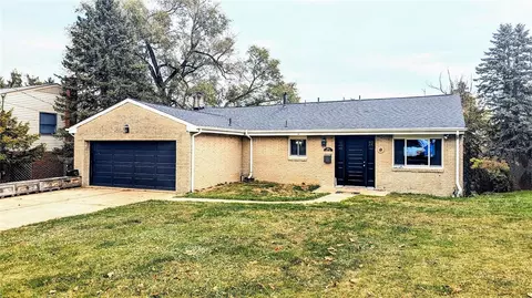 1011 Crest Ln, Carnegie, PA 15106