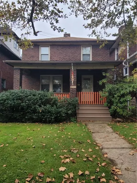 7202 Whipple St, Pittsburgh, PA 15218