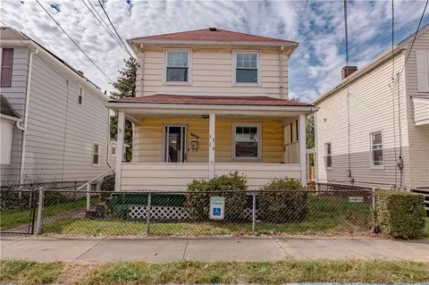 1514 Grant St, Braddock, PA 15104