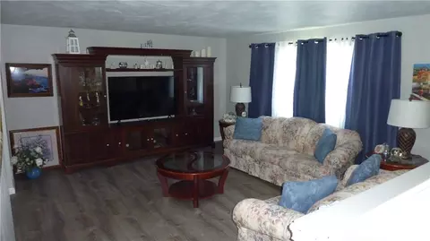 126 Chris Dr, Irwin, PA 15642 photo 7