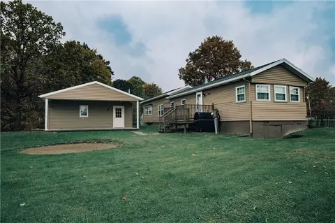 14 Wheatley Cir, New Florence, PA 15944