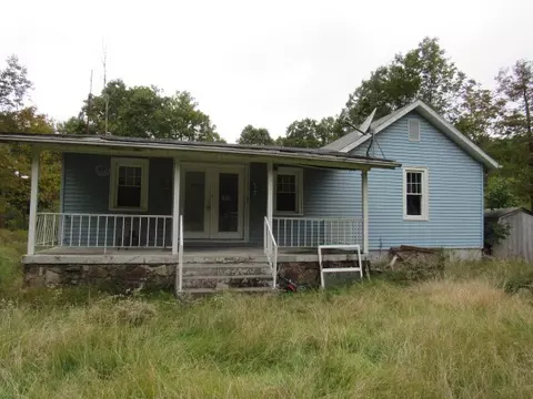 459 Maple Summit Rd, Mill Run, PA 15464