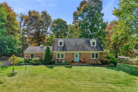 105 Rock Rose Dr, Baden, PA 15005