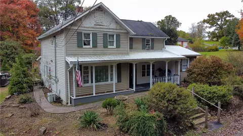 1105 Euclid School Rd, Butler, PA 16001