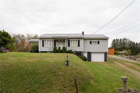 1027 Strangford Rd, Blairsville, PA 15717