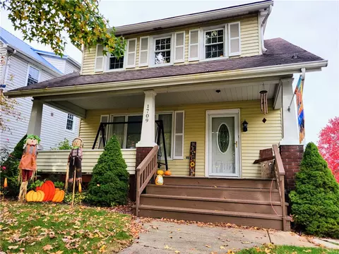 1709 Moore Ave, North Apollo, PA 15673