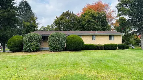102 Garden Grove Dr, Butler, PA 16002