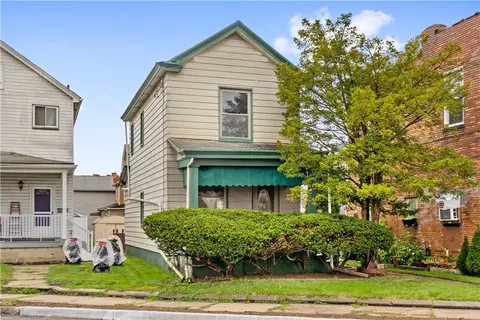 323 Mercer Ave, New Brighton, PA 15066