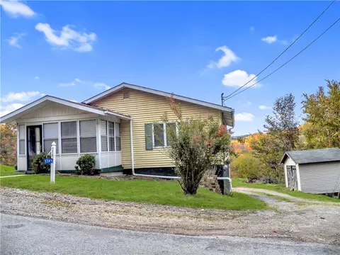 1309 Gravel Bar Rd, Vandergrift, PA 15690