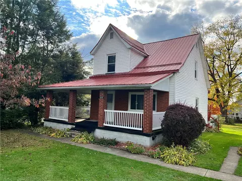 39 Templeton Ave, Greenville, PA 16125