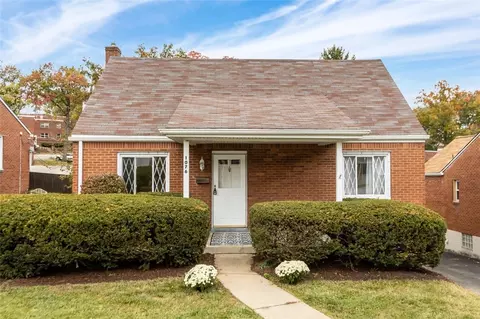 1076 Thornwood Dr, Pittsburgh, PA 15234