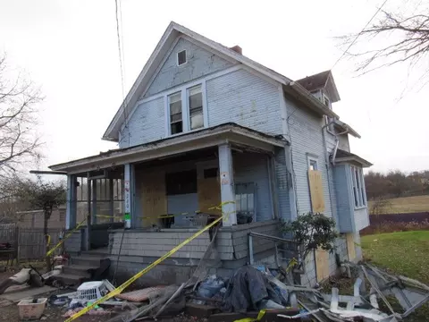 902 Mount Pleasant Rd, Scottdale, PA 15683