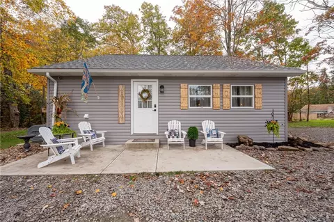 707 Paradise Ln, Ligonier, PA 15658