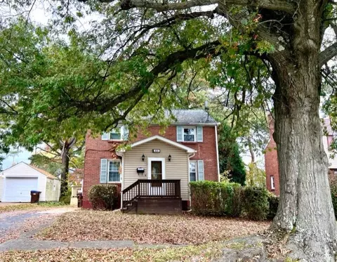810 Federal Dr, Sharon, PA 16146