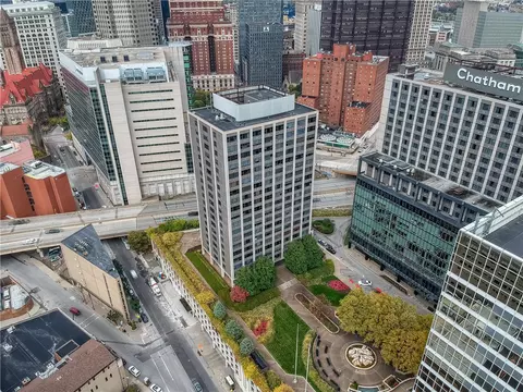 112 Washington Pl #18J, Pittsburgh, PA 15219