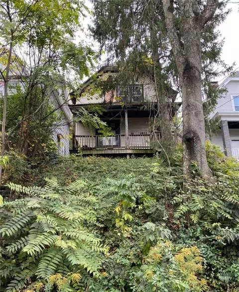 1933 Woodward Ave, Pittsburgh, PA 15226