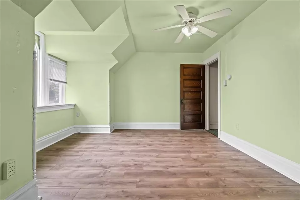  107 Kendall Ave, Pittsburgh, PA 15202 photo 32