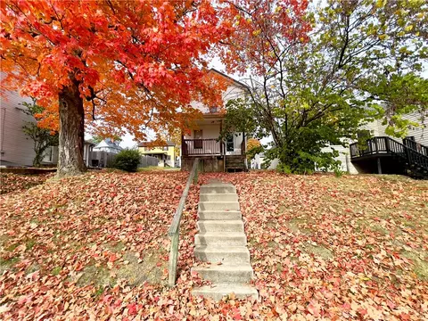 156 W College St, Canonsburg, PA 15317