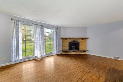 138 Mowry Rd, Monaca, PA 15061 photo 7