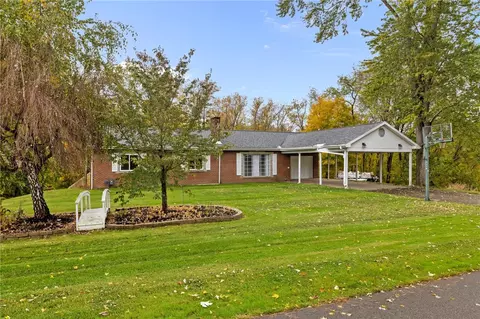138 Mowry Rd, Monaca, PA 15061 photo 2