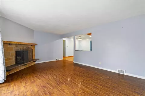 138 Mowry Rd, Monaca, PA 15061 photo 6