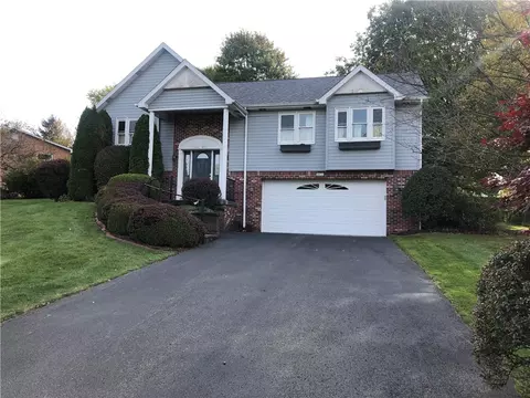 1033 Quincy Dr, Greensburg, PA 15601