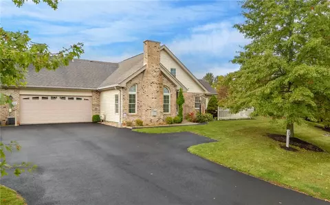 2527 Red Oak Ct, Allison Park, PA 15101