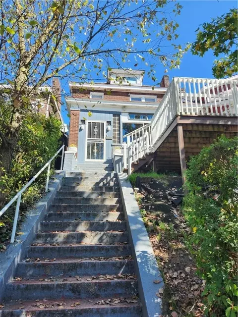6535 Deary St, Pittsburgh, PA 15206