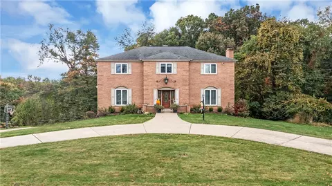 311 Claremont Dr, New Kensington, PA 15068