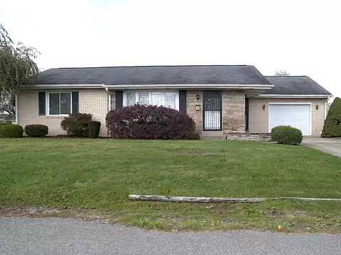 2330 Admiral St, Aliquippa, PA 15001