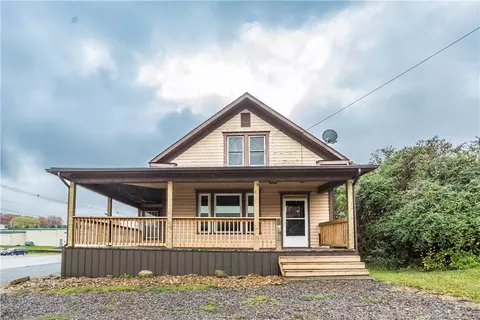 5 W Philadelphia St, Armagh, PA 15920