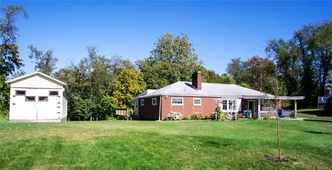 2727 7th Street Rd, New Kensington, PA 15068