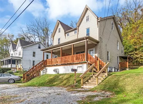 717719 Stella St, Jeannette, PA 15644