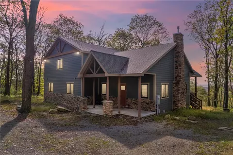 262 Deer Fern Dr, Somerset, PA 15501